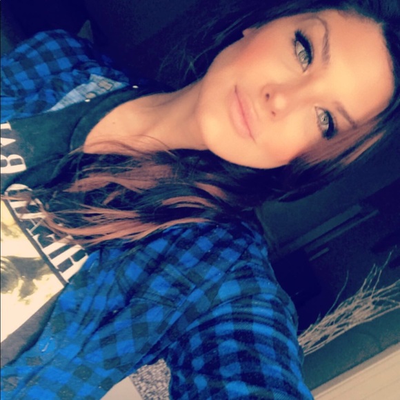 Meet your Posher, Jennifer - Picture 1 of 1